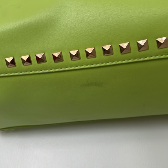 BCBG Tote Bag - Picture 4 of 4